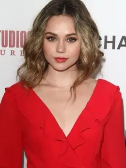 艾丽斯·坎贝尔（青年）剧照